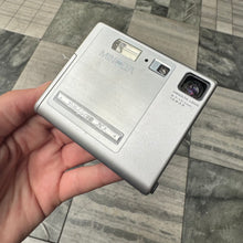 Load image into Gallery viewer, Minolta DiMAGE Xi