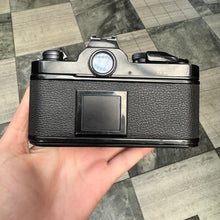 Load image into Gallery viewer, Nikon FM Body