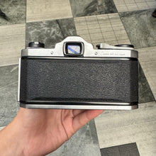 Load image into Gallery viewer, Pentax H2