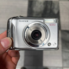 Load image into Gallery viewer, Fujifilm FinePix A610