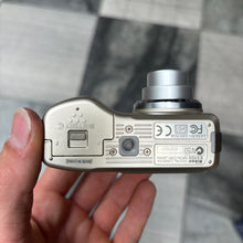 Load image into Gallery viewer, Nikon Coolpix E5100