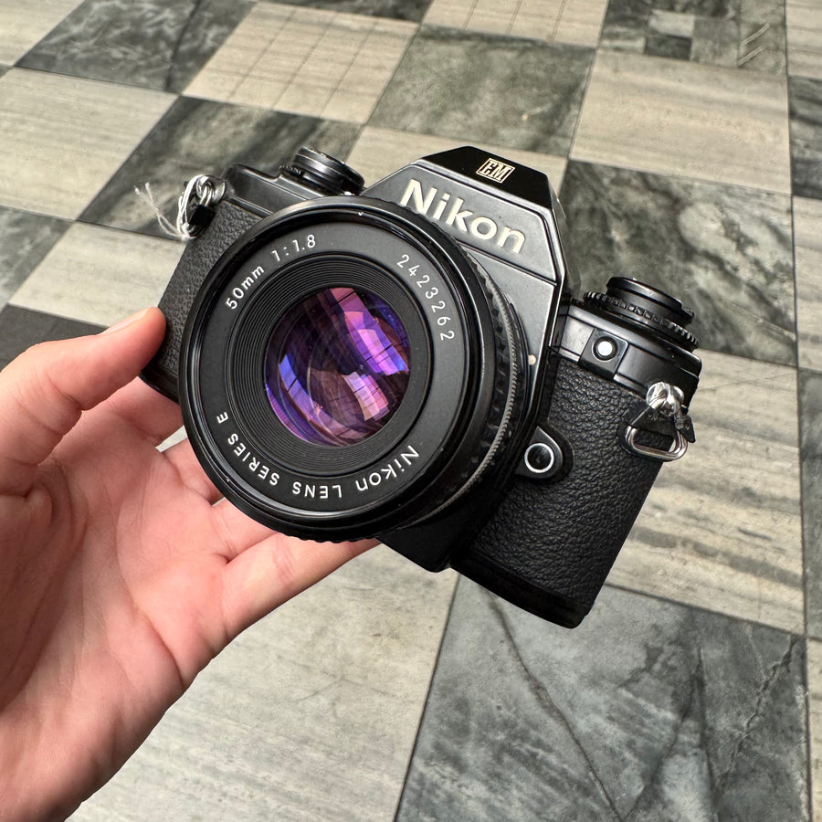 Nikon EM