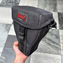 Load image into Gallery viewer, Vintage Camera Bag