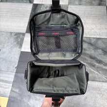 Load image into Gallery viewer, Vintage Camera Bag