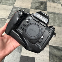Load image into Gallery viewer, Nikon F4 Body