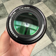 Load image into Gallery viewer, Nikon Nikkor AI 28mm f/3.5 Lens