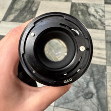 Load image into Gallery viewer, Hoya HMC Tele-Auto 135mm f/2.8 Lens