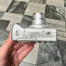 Load image into Gallery viewer, Canon PowerShot A520