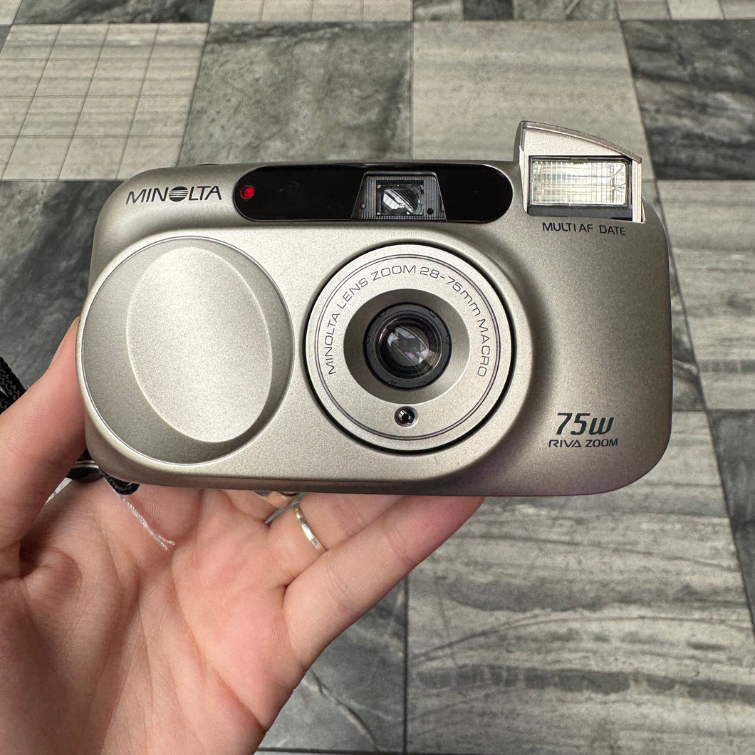 Minolta 75W Riva Zoom