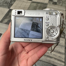 Load image into Gallery viewer, Sony Cybershot DSC-W1