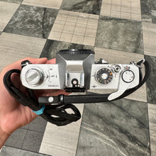 Load image into Gallery viewer, Canon FTb Body