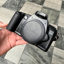 Load image into Gallery viewer, Canon EOS 3000 Body