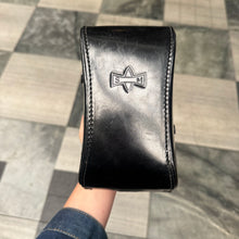 Load image into Gallery viewer, Vintage Mamiya C3 Case