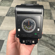 Load image into Gallery viewer, Canon Speedlite 199A Flash