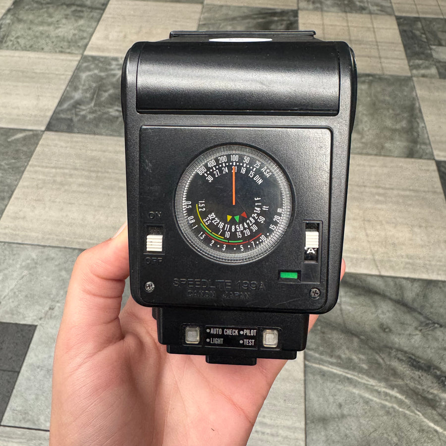 Canon Speedlite 199A Flash