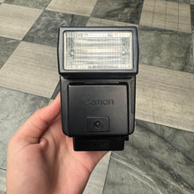 Load image into Gallery viewer, Canon Speedlite 199A Flash
