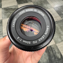 Load image into Gallery viewer, Canon FD 50mm f/2 Lens