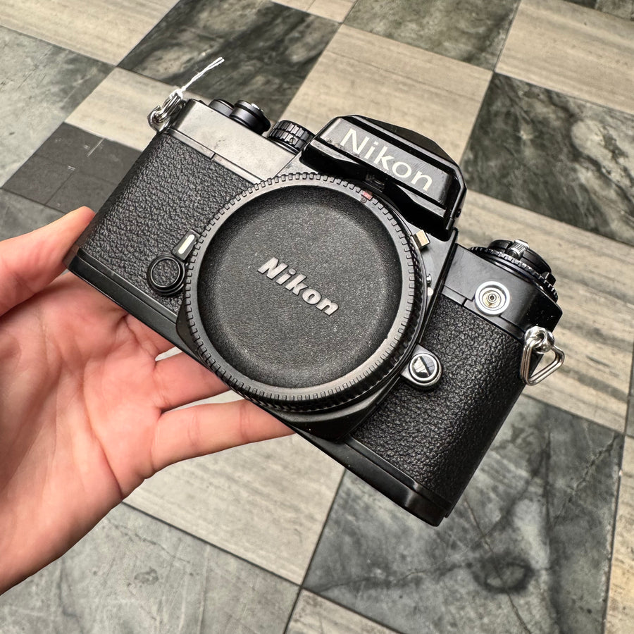 Nikon FE Body
