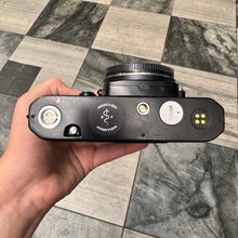 Load image into Gallery viewer, Nikon FE Body