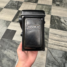 Load image into Gallery viewer, Yashica 124-G Leather Case