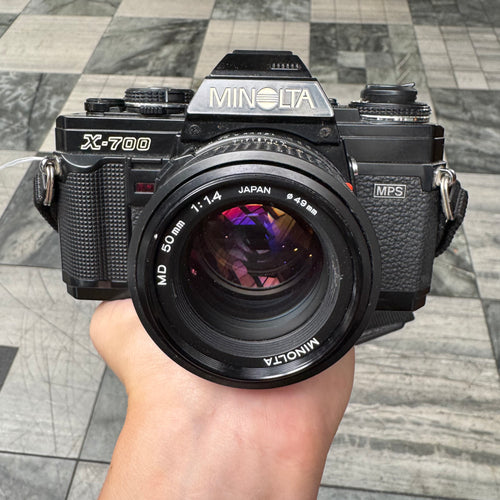 Minolta  X-700