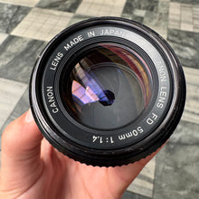 Load image into Gallery viewer, Canon FD 50mm f/1.4 Lens