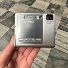 Load image into Gallery viewer, Minolta DiMAGE Xi