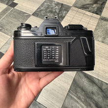 Load image into Gallery viewer, Minolta X-700 Body