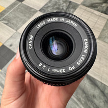 Load image into Gallery viewer, Canon FD 28mm f/2.8 Lens