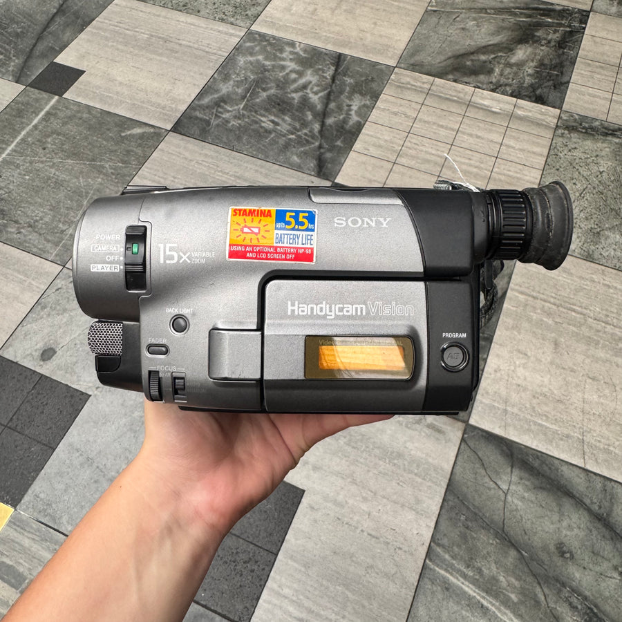 Sony CCD-TRV14E Handycam