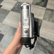 Load image into Gallery viewer, Panasonic NV-DS15 Camcorder