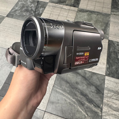 Panasonic NV-GS230 MiniDV Camcorder