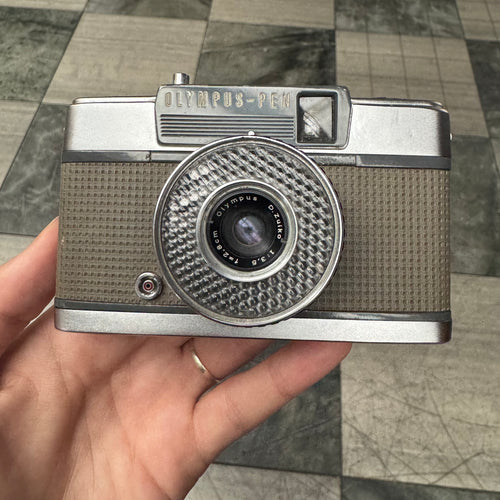 Olympus Pen-EE