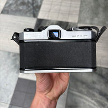 Load image into Gallery viewer, Asahi Pentax Spotmatic SP500