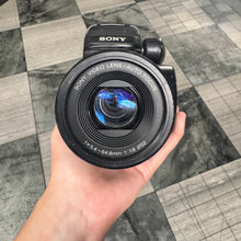 Load image into Gallery viewer, Sony FX730VE Video8 Handycam