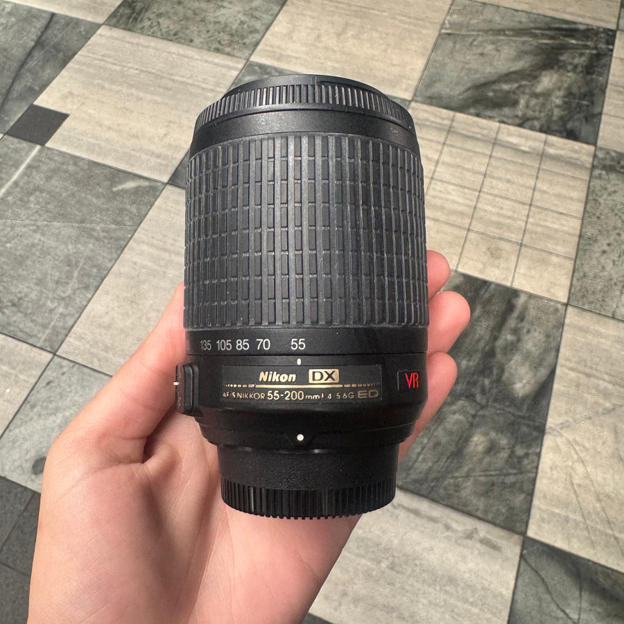 Nikon DX AF-S Nikkor 55-200mm f/4-5.6G ED Lens