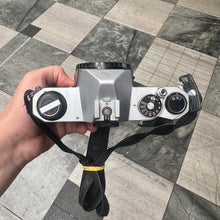 Load image into Gallery viewer, Pentax K1000 Body