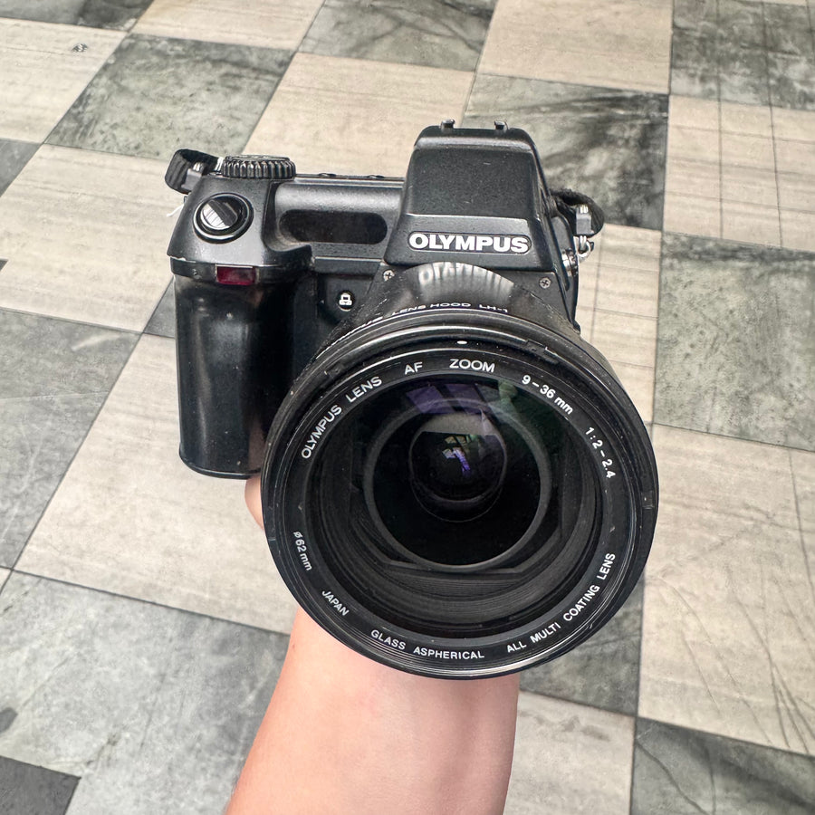 Olympus E-10