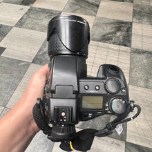 Load image into Gallery viewer, Olympus E-10