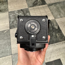 Load image into Gallery viewer, Yashica Mat-124G
