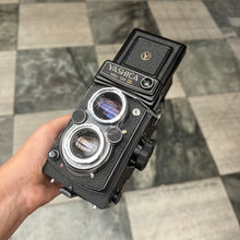 Load image into Gallery viewer, Yashica Mat-124G