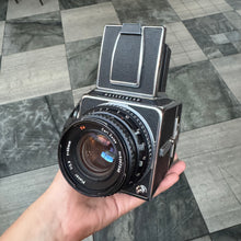 Load image into Gallery viewer, Hasselblad 500 C/M
