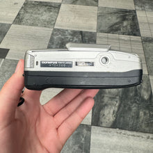 Load image into Gallery viewer, Olympus Superzoom 70G