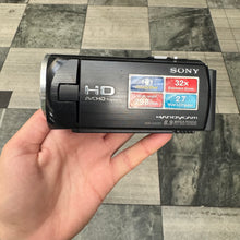 Load image into Gallery viewer, Sony Handycam HDR-CX220