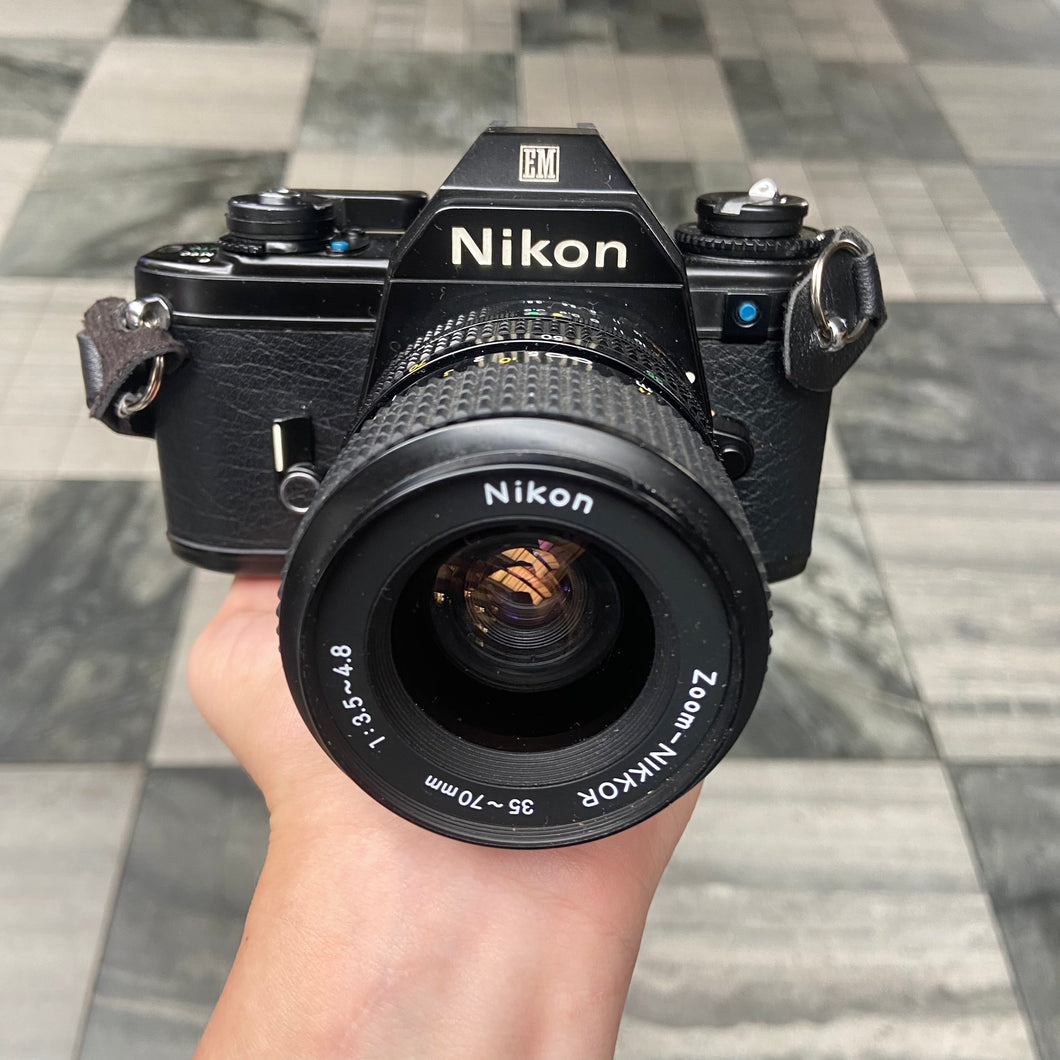 Nikon EM