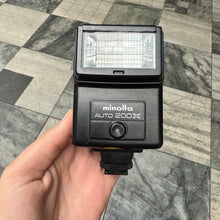 Load image into Gallery viewer, Minolta Auto 200X Flash