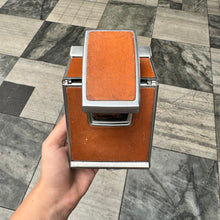 Load image into Gallery viewer, Polaroid SX-70 Land Camera