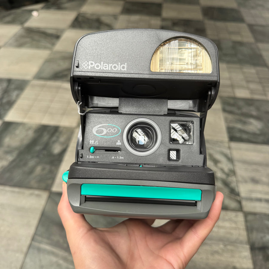 Polaroid 600
