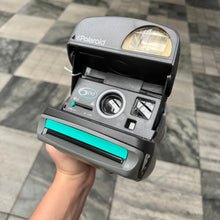 Load image into Gallery viewer, Polaroid 600