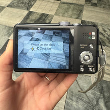 Load image into Gallery viewer, Panasonic Lumix DMC-ZS20